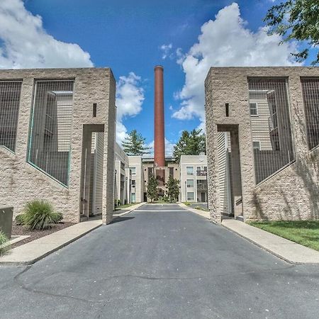 Walk To Broadway Riverfront Condo With Pool Нэшвилл Экстерьер фото